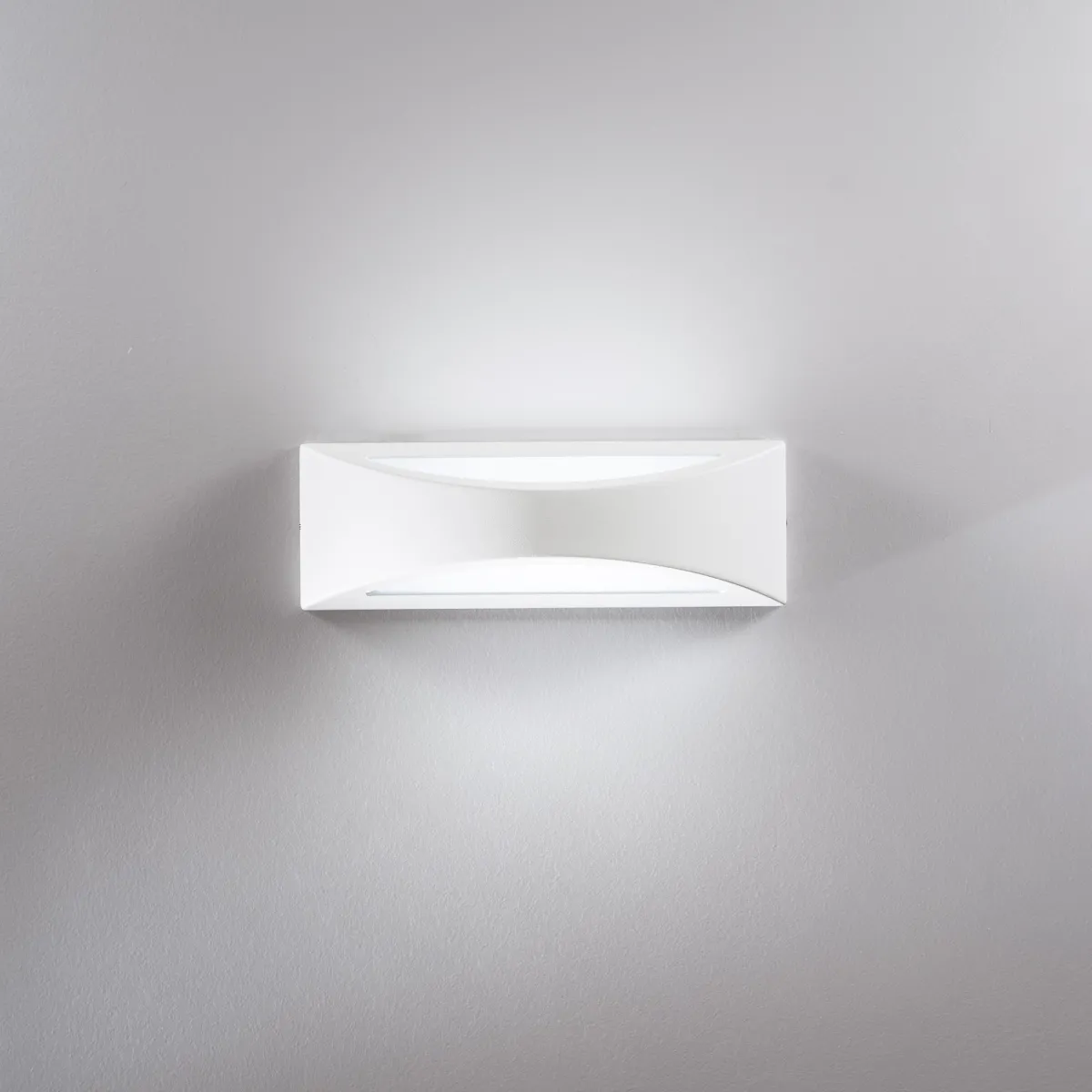 APPLIQUE LED WEISS BIANCA 16W 1800LM CCT IP54 36X11,3X12CM